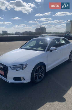 Седан Audi A3 2018 в 