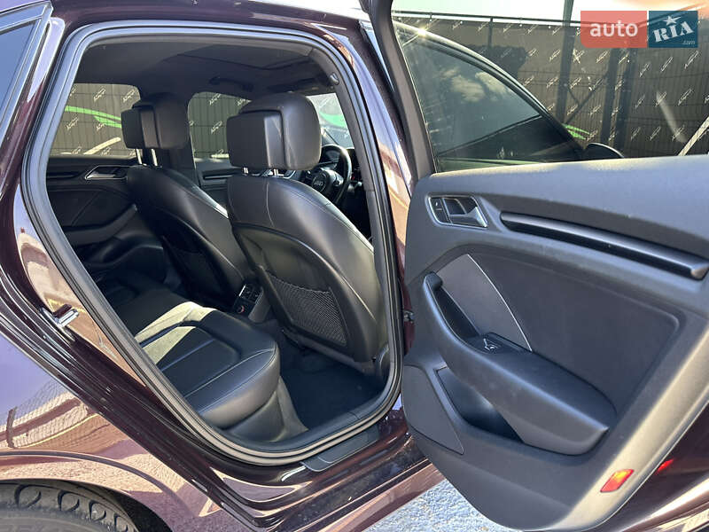 Седан Audi A3 2014 в Киеве