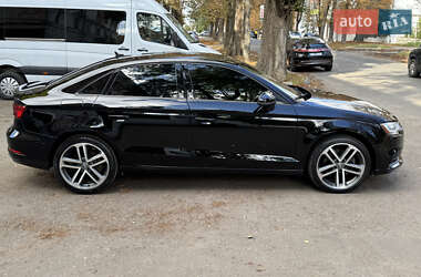 Седан Audi A3 2016 в 