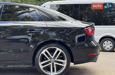 Седан Audi A3 2016 в 