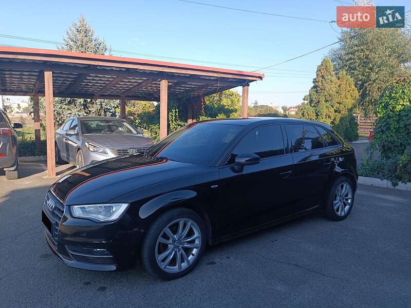 Хэтчбек Audi A3 2015 в Киеве фото 5 Хэтчбек Audi A3 2015 в Киеве