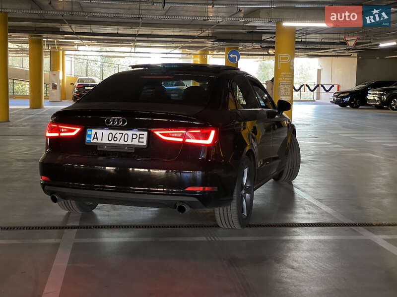 Седан Audi A3 2015 в Киеве