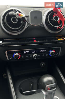 Седан Audi A3 2015 в 