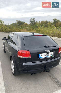Хэтчбек Audi A3 2003 в 