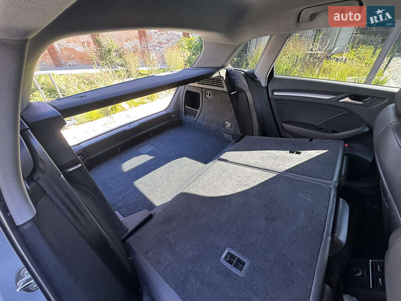 Хэтчбек Audi A3 2018 в Львове