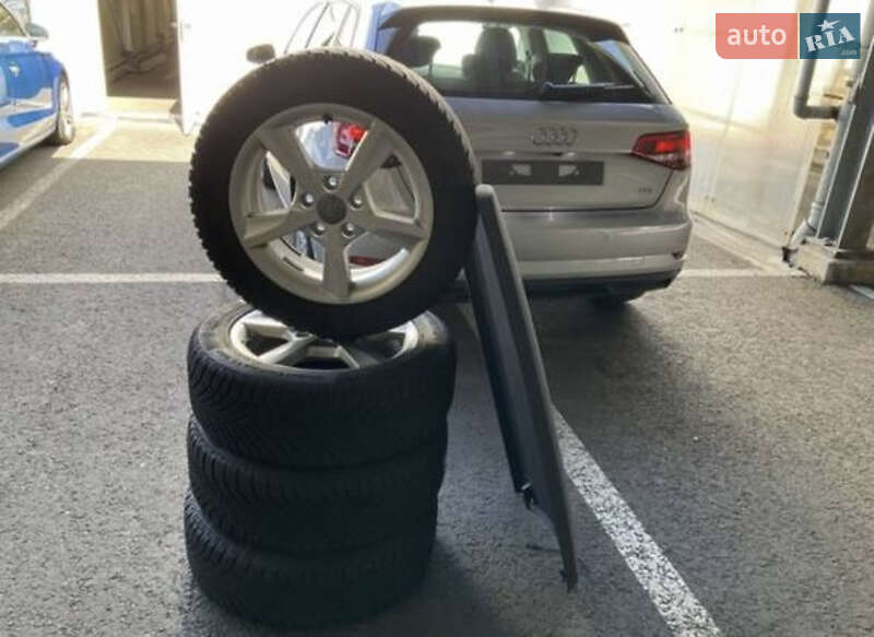 Хэтчбек Audi A3 2018 в Львове