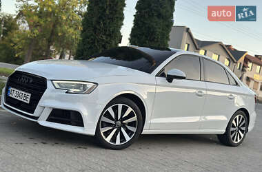 Седан Audi A3 2017 в Ивано-Франковске