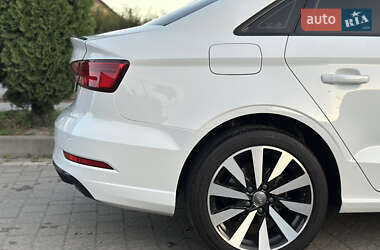 Седан Audi A3 2017 в Ивано-Франковске
