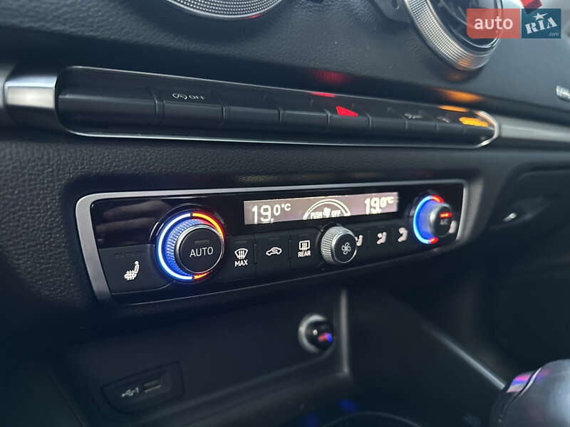 Седан Audi A3 2017 в Івано-Франківську