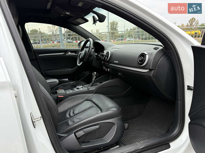 Седан Audi A3 2015 в Киеве