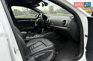 Седан Audi A3 2015 в 
