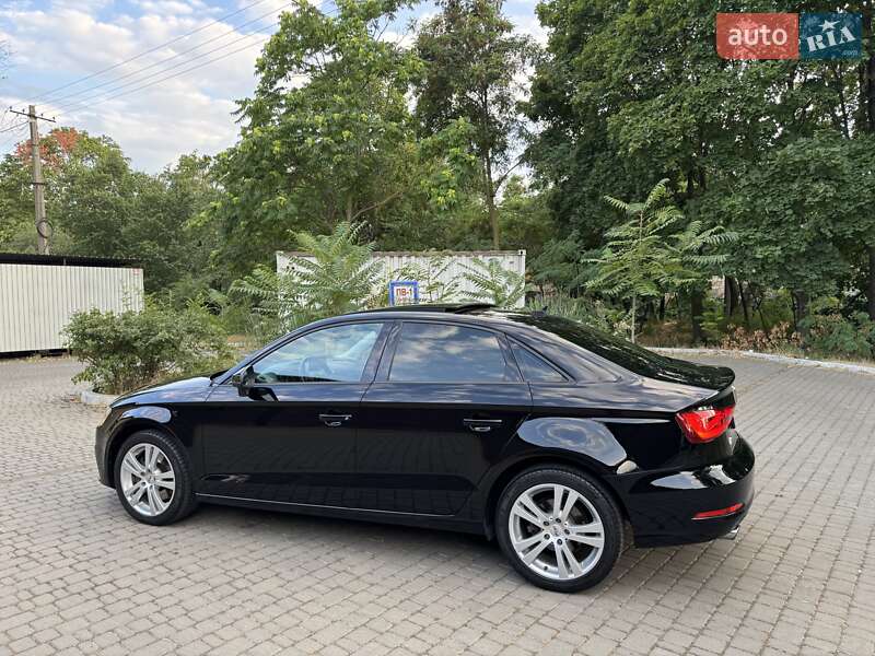 Седан Audi A3 2014 в Одессе