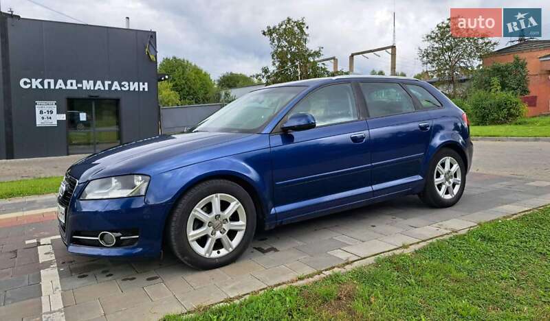 Хэтчбек Audi A3 2011 в Киверцах