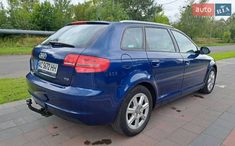Хэтчбек Audi A3 2011 в Киверцах