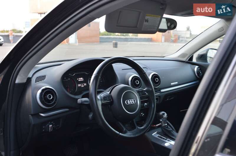 Седан Audi A3 2014 в Киеве