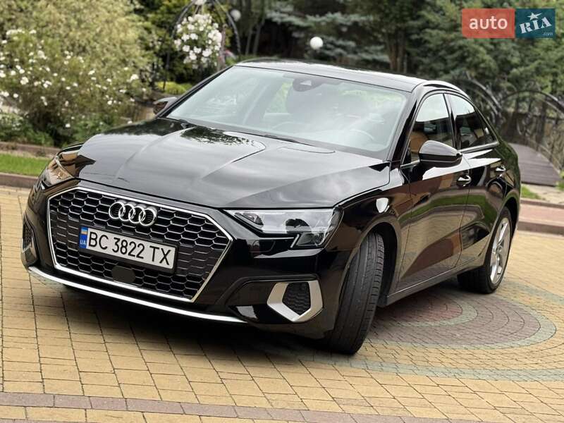 Седан Audi A3 2023 в Львове