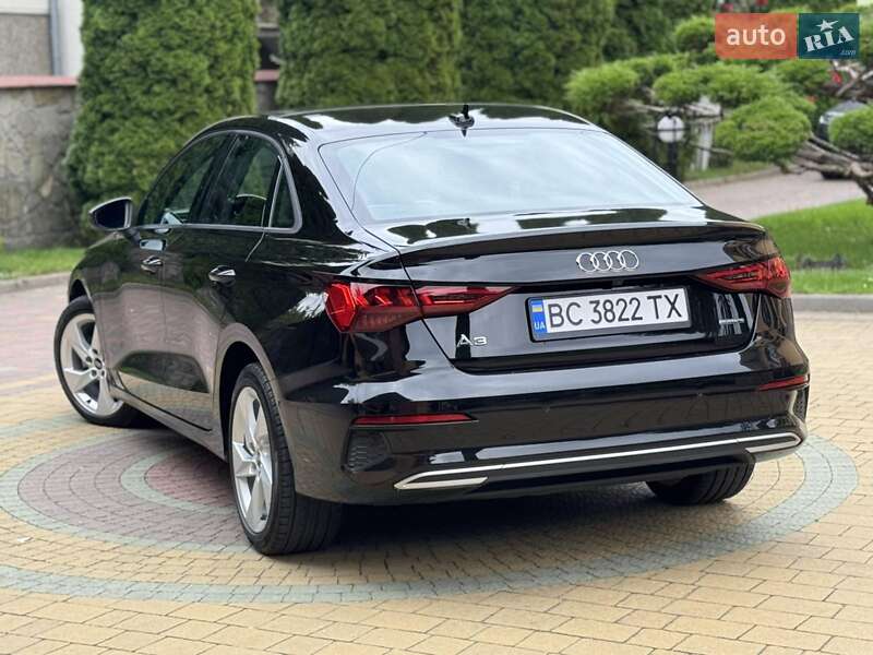 Седан Audi A3 2023 в Львове