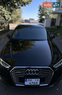 Седан Audi A3 2017 в 