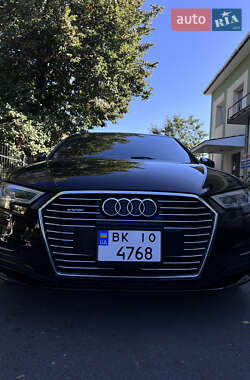 Седан Audi A3 2017 в 