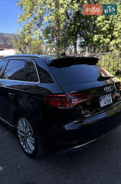 Седан Audi A3 2017 в 