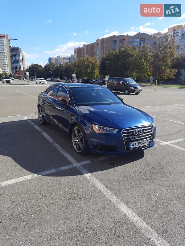 Седан Audi A3 2014 в Киеве