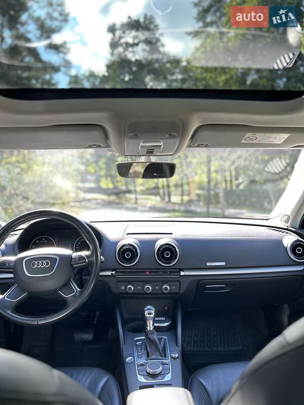 Седан Audi A3 2016 в Ирпене