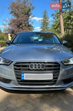 Седан Audi A3 2016 в 