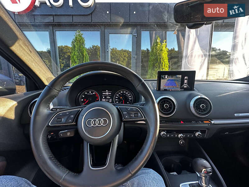 Седан Audi A3 2017 в Львові