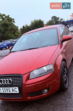 Хэтчбек Audi A3 2005 в 