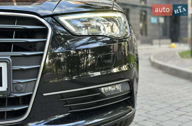 Седан Audi A3 2015 в 
