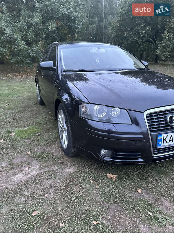 Хэтчбек Audi A3 2007 в 