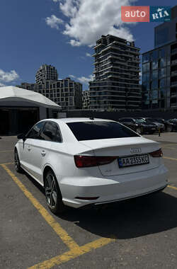 Седан Audi A3 2018 в 