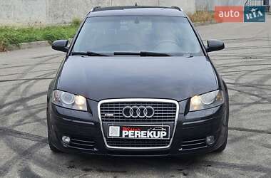 Хэтчбек Audi A3 2006 в 