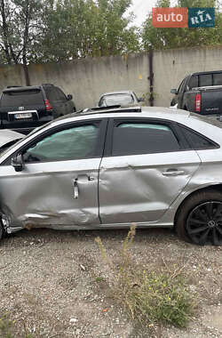 Седан Audi A3 2017 в 