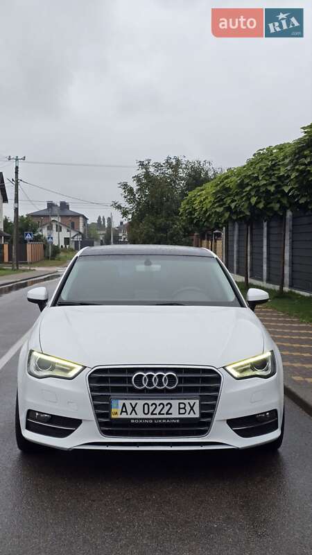 Хэтчбек Audi A3 2015 в Киеве