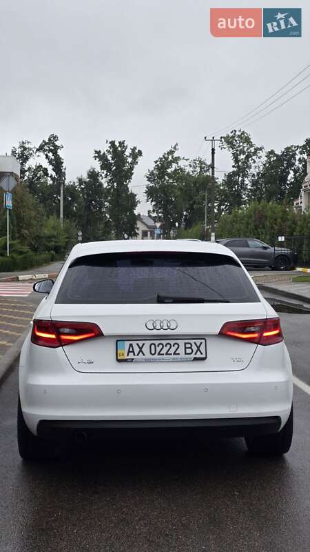 Хэтчбек Audi A3 2015 в Киеве