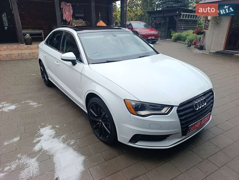 Седан Audi A3 2015 в 