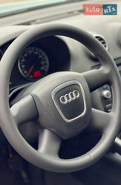 Хэтчбек Audi A3 2008 в 
