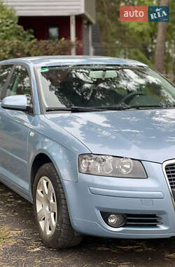 Хэтчбек Audi A3 2008 в 
