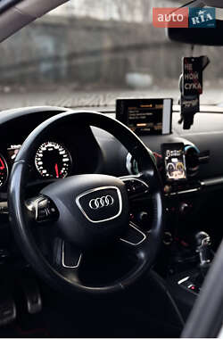 Седан Audi A3 2016 в Днепре