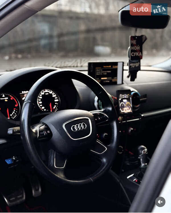 Седан Audi A3 2016 в Днепре