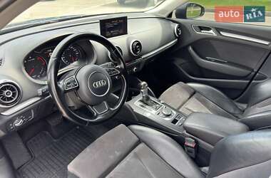 Хетчбек Audi A3 2016 в 