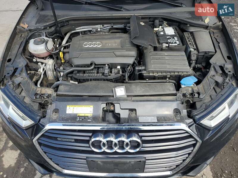 Седан Audi A3 2017 в Киеве