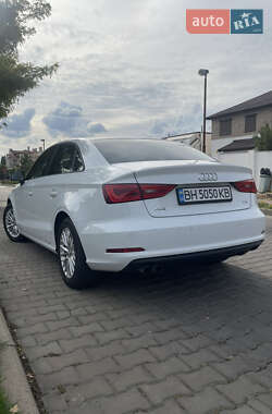 Седан Audi A3 2016 в 