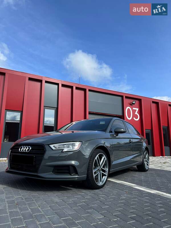 Седан Audi A3 2020 в Львові