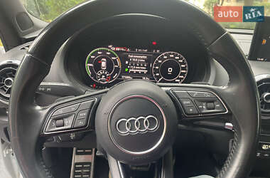 Хэтчбек Audi A3 2017 в 