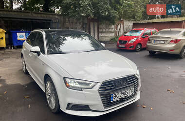 Хэтчбек Audi A3 2017 в 