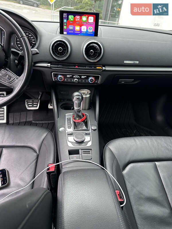 Седан Audi A3 2017 в Киеве