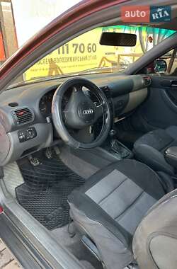 Хетчбек Audi A3 1998 в 