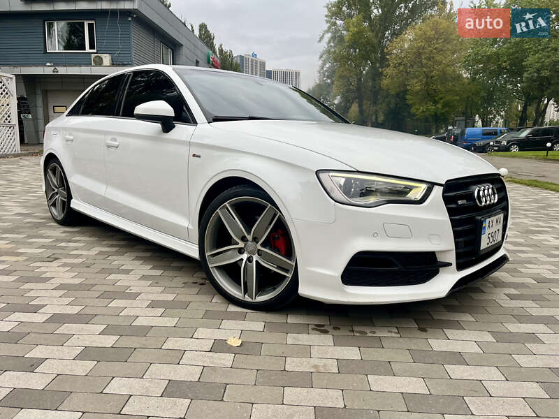 Седан Audi A3 2016 в 